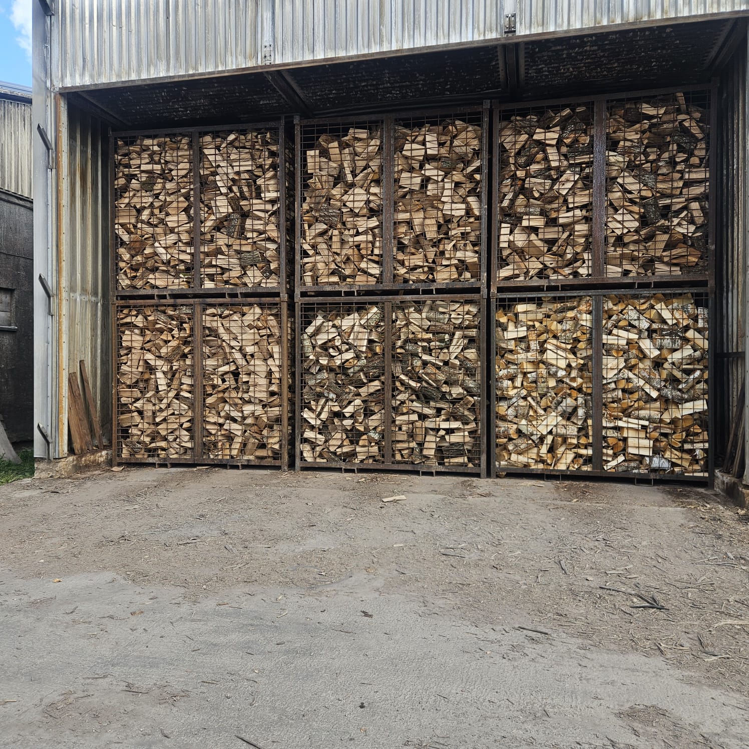 How to Store Firewood Properly: Keep Your Logs Dry All Year Round